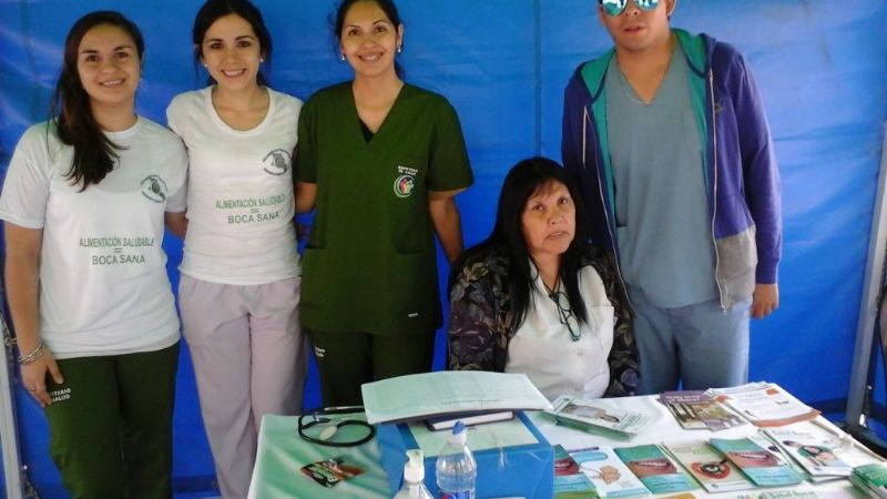 Acciones de consejería odontológica en la Plaza 25 de Mayo