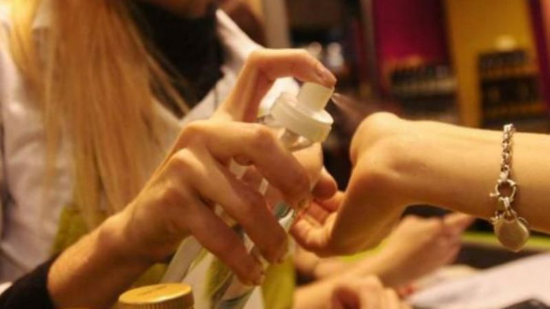 Inventan "spray" para no bañarse