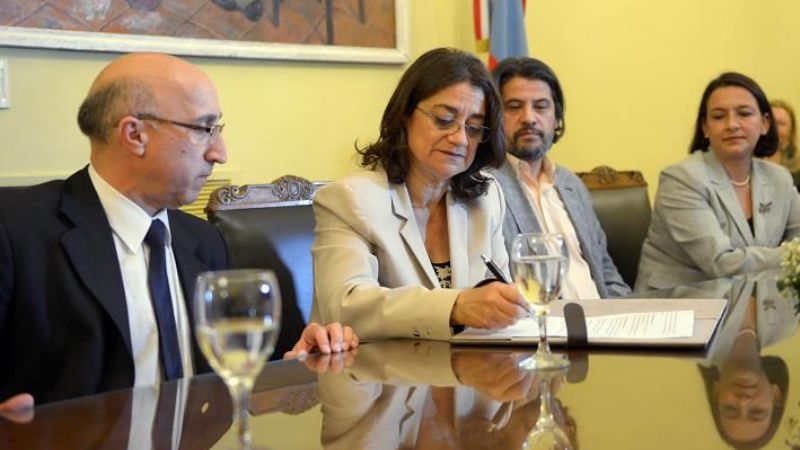 Fortalecen la tarea investigativa de estudiantes universitarios y terciarios