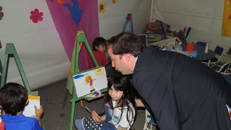 Mera visitó la 10° Feria del Libro en Recreo