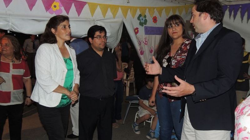 Mera visitó la 10° Feria del Libro en Recreo