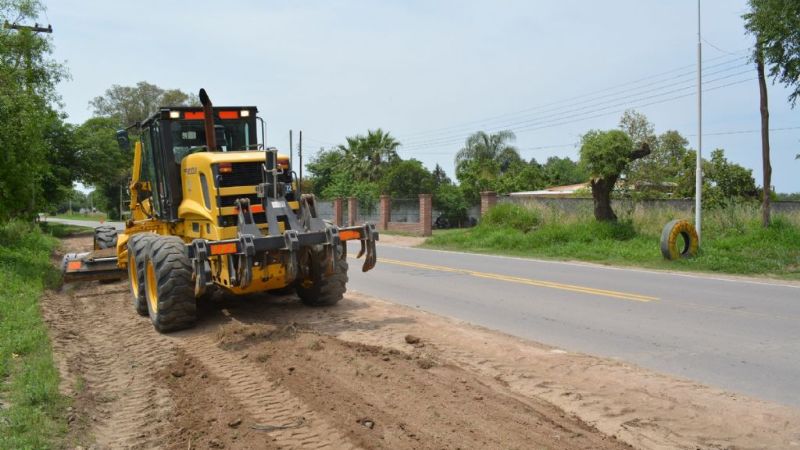Transitar con precaución por ruta 64 por trabajos en banquinas