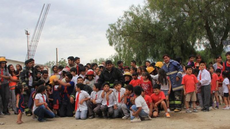 Práctica de simulacro en la Escuela Municipal