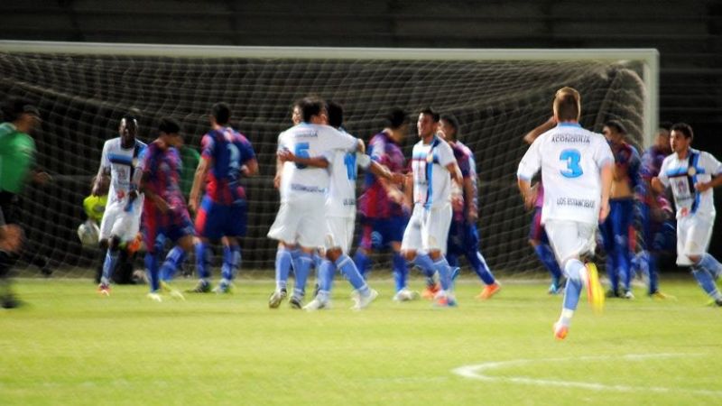 Aconquija sigue en la Copa Argentina tras eliminar al “Santo”