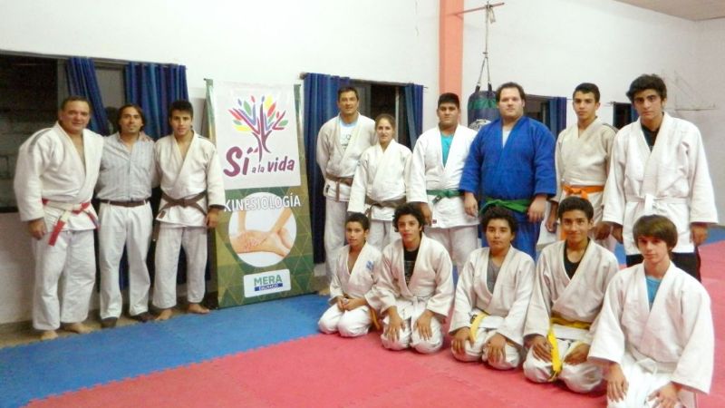 Profesionales del programa “Sí a la Vida, Sí al Deporte” visitaron el Yukai