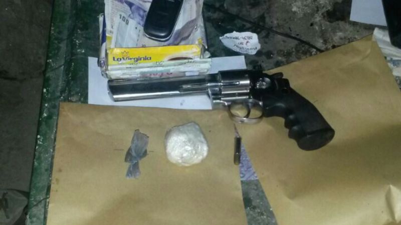 Secuestran droga, armas y dinero en Valle Viejo