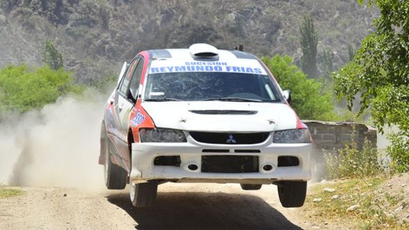 Javier Frías volvió con todo y ganó el Rally de Londres