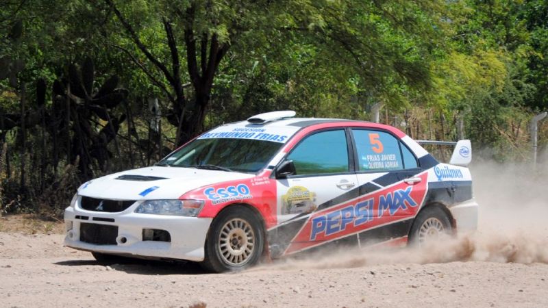 Javier Frías volvió con todo y ganó el Rally de Londres