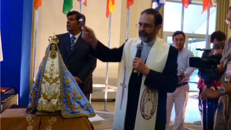 La imagen de la Virgen del Valle fue entronizada en la FIT