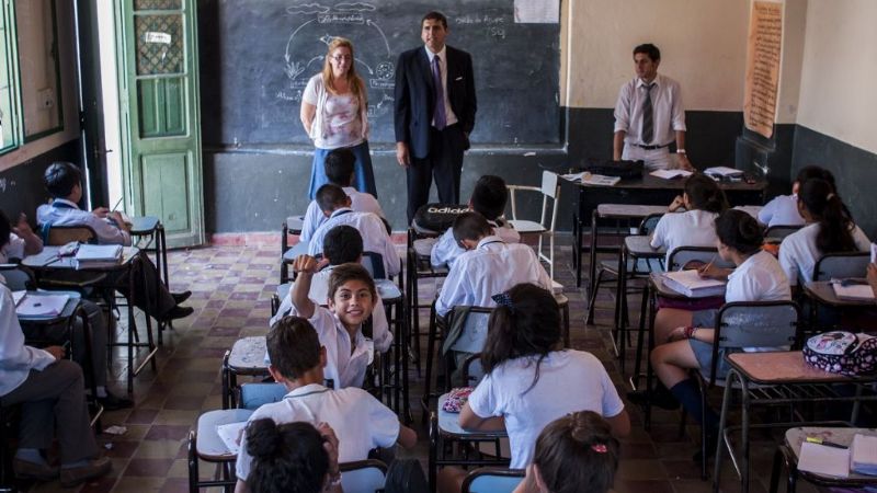 Jalil duplicará los ventiladores en las escuelas municipales