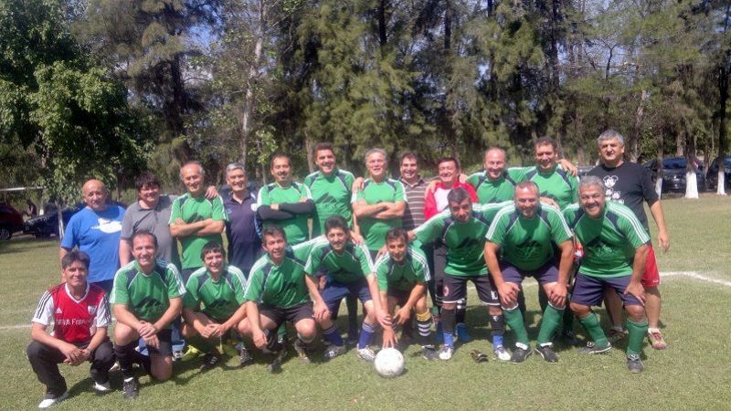 Los Odontopolicías son campeones de la Sénior Interprofesional