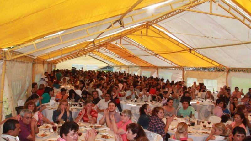 Exitosas actividades que culminaron con un gran festejo de mercantiles