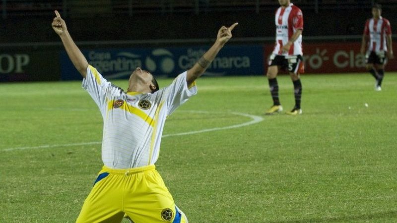 Policial venció 2-0 a Alianza de San Juan y sigue de “Copas”