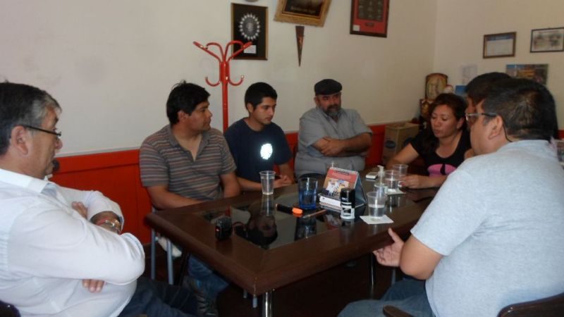 Reconocimiento de León Mendoza a los bomberos voluntarios