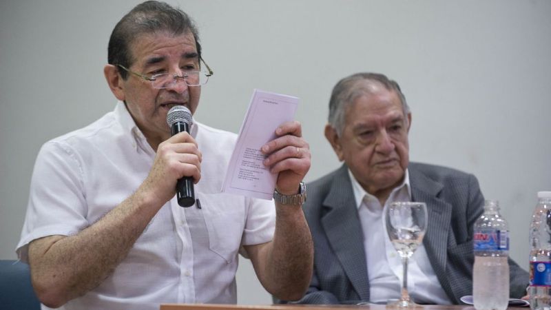 Juan Manuel Rivera le canta al amor