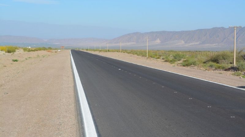 Avanzan las tareas de demarcación de rutas repavimentadas