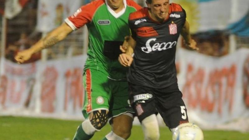 Con Aconquija “cortado”, Ctral. Córdoba le mete presión a Mitre