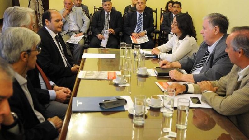 La Comisión de Reforma fue recibida por la Gobernadora