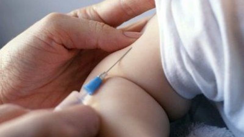 Niños de 1 a 4 años deben vacunarse contra el Sarampión y Polio