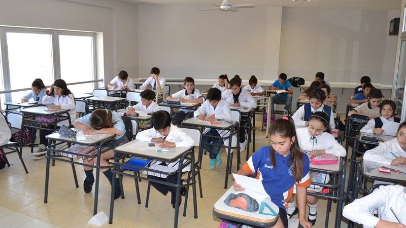 Alumnos de numerosas escuelas participaron de la Olimpiada  de Matemática ATACALAR