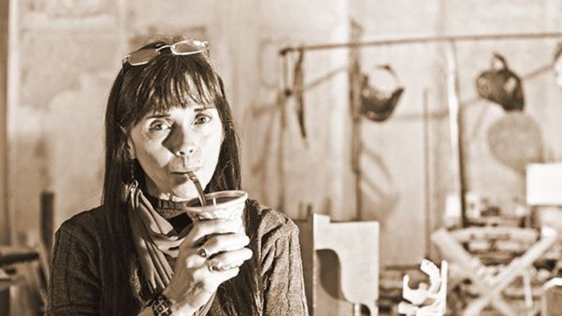 Intervención plástico literaria en la Plaza 25 de Mayo