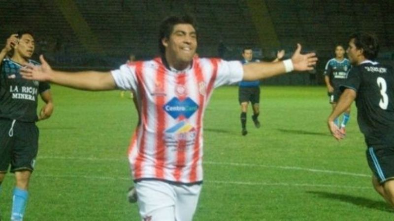 Villa Cubas, después de auxiliarlo, goleó 4-0 a Famaillá