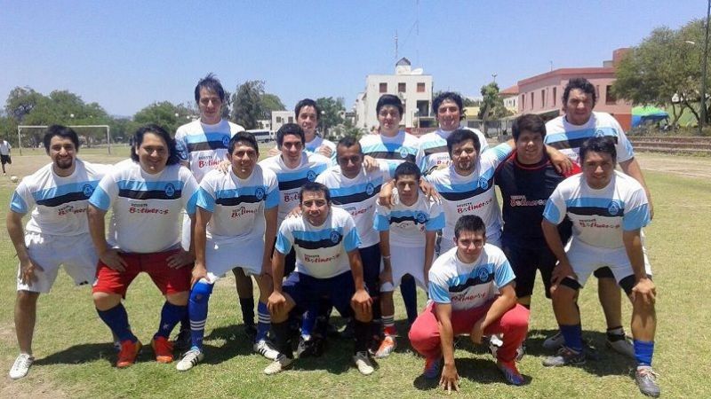 En la Liga Universitaria de Fútbol ya ensayan vueltas olímpicas