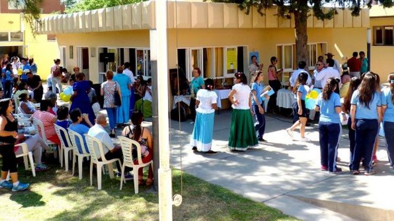 Festejos por el Día de la Tradición en Casa Cuna