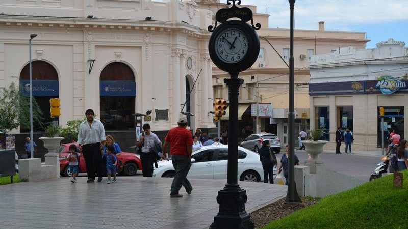 Seis relojes fueron instalados en toda la Ciudad