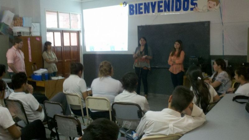 Niños del SENET recibieron una charla con juegos y muestras sobre educación vial