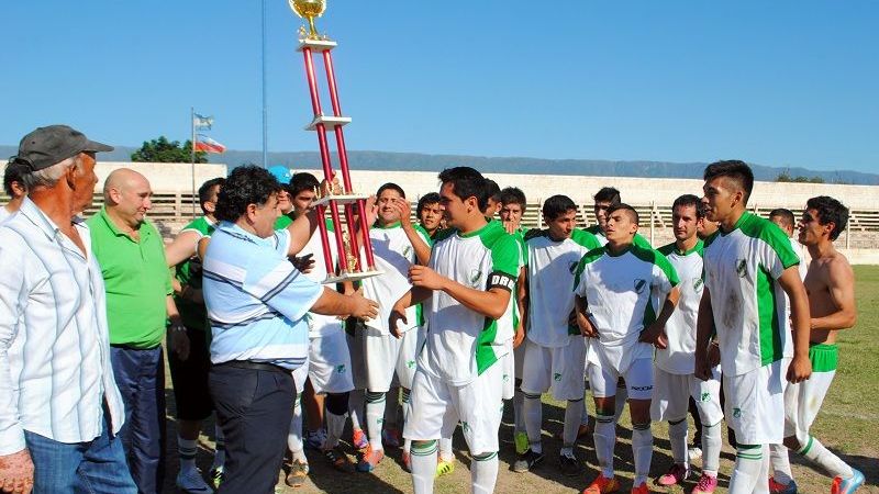 Defensores forzó el desempate con Sureños y ascendió La Tercena