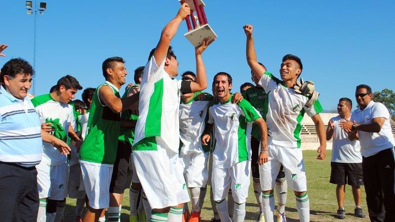 Defensores forzó el desempate con Sureños y ascendió La Tercena