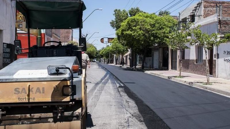 Adelantan la repavimentación de calle Vicario Segura