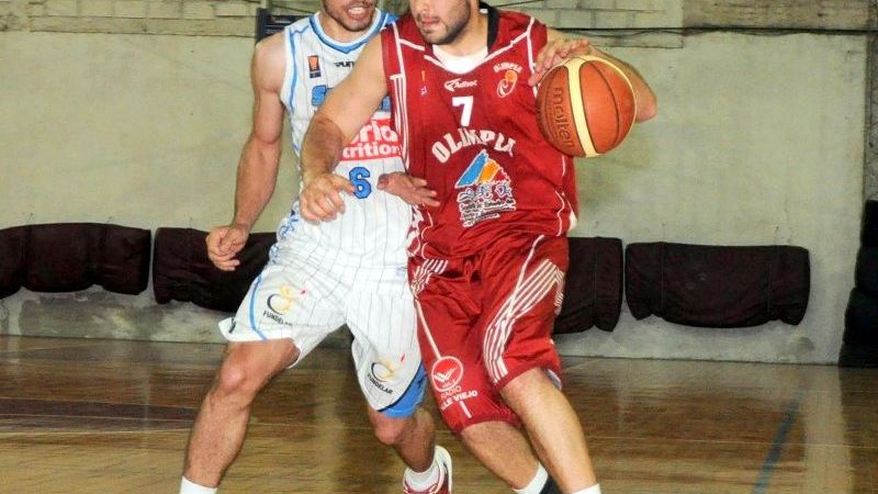 Agustín Jure, de Olimpia, el mejor base del torneo Federal