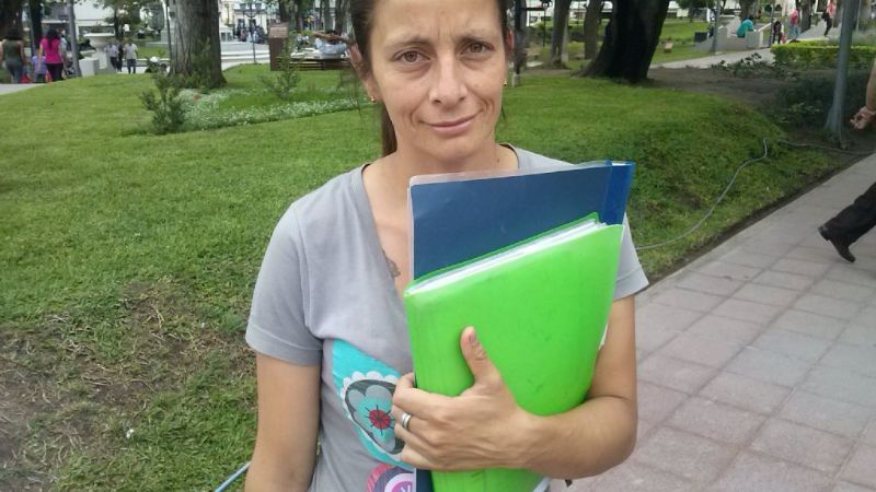 Niño se golpeó en la escuela, perdió su audición y madre solicita audífonos