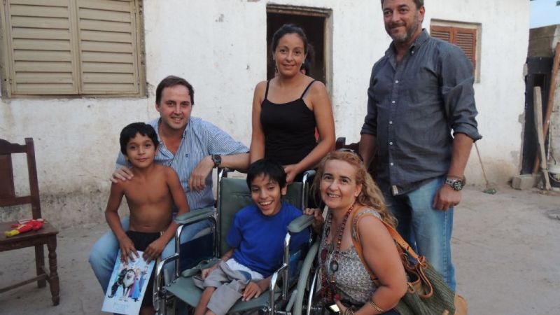 Joel estrenó la silla que necesitaba