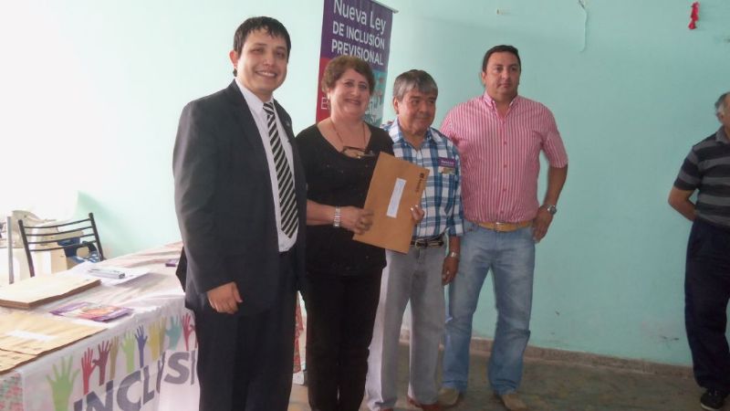 Se entregaron nuevas jubilaciones en Tinogasta