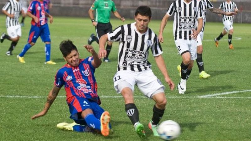 San Lorenzo de Alem debe ganar para seguir de ronda