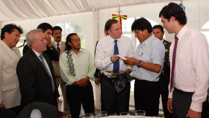 Mera se reunió con Evo Morales