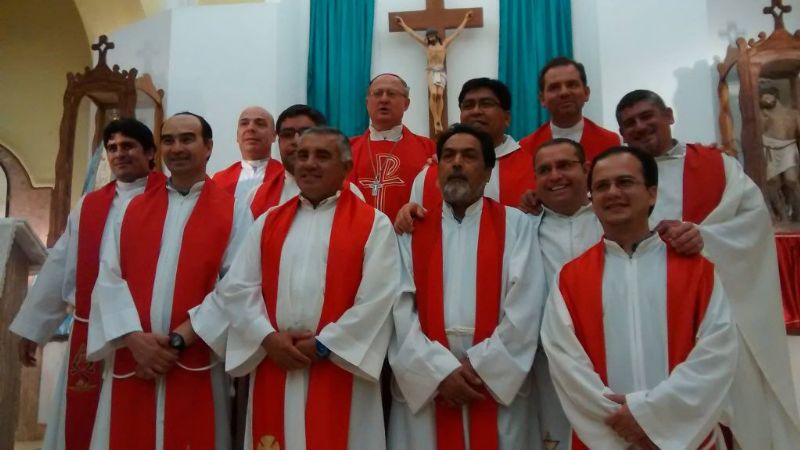 Sacerdotes del Decanato Oeste se reunieron en Pomán