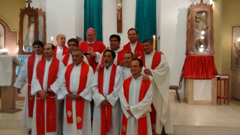 Sacerdotes del Decanato Oeste se reunieron en Pomán