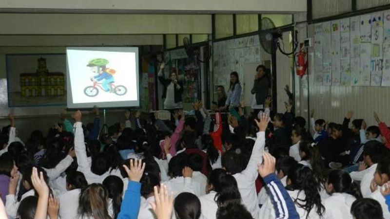 "Agentes por un día" llegó a la Escuela nº 991