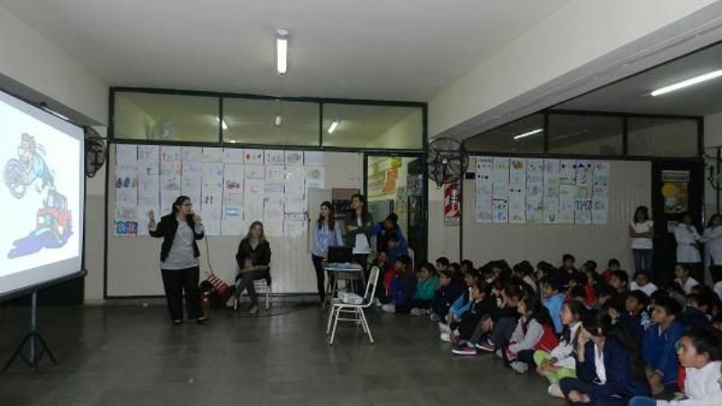"Agentes por un día" llegó a la Escuela nº 991