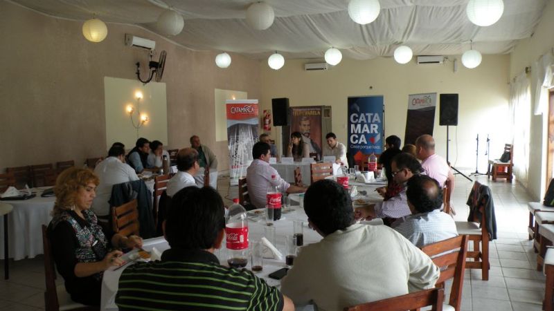 Reunión con municipios del Polo Centro y Oeste en Valle Viejo y Andalgalá