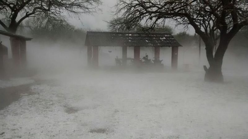 Fuertes tormentas en el interior y familias evacuadas