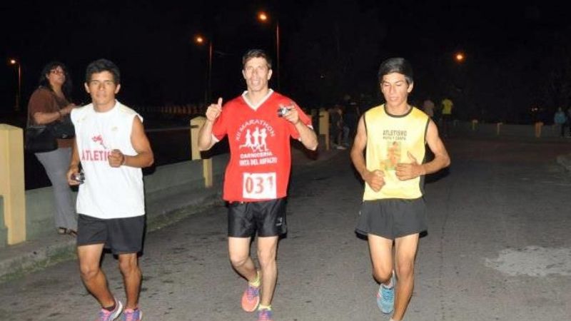 Las patrullas policiales desafiaron la noche de El Jumeal