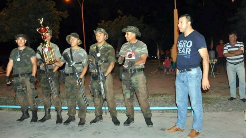 Las patrullas policiales desafiaron la noche de El Jumeal