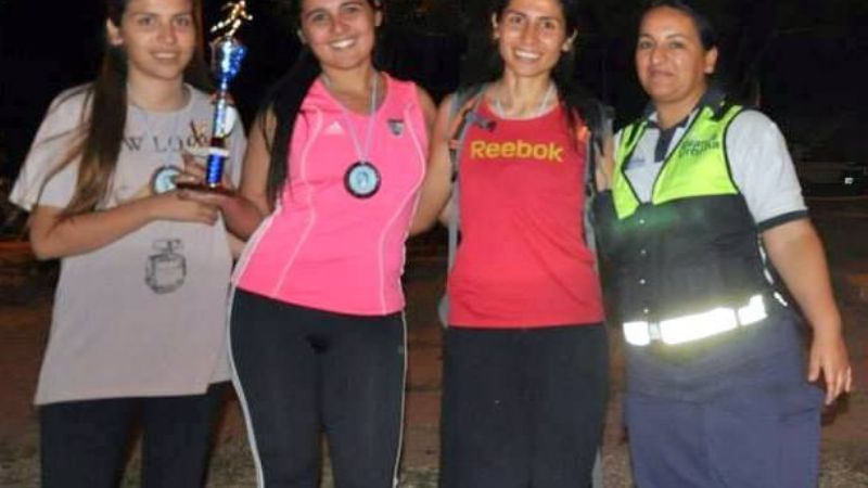 Las patrullas policiales desafiaron la noche de El Jumeal