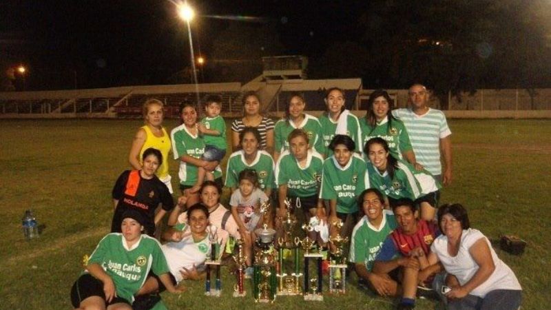 Los Sureños campeón del torneo de Fútbol Femenino en Las Chacras