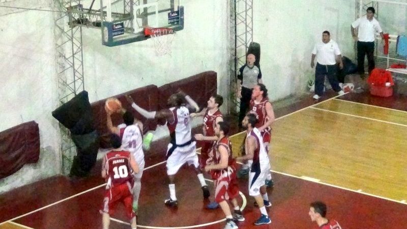 Olimpia ganaba cómodo y terminó cayendo ante Salta Básket